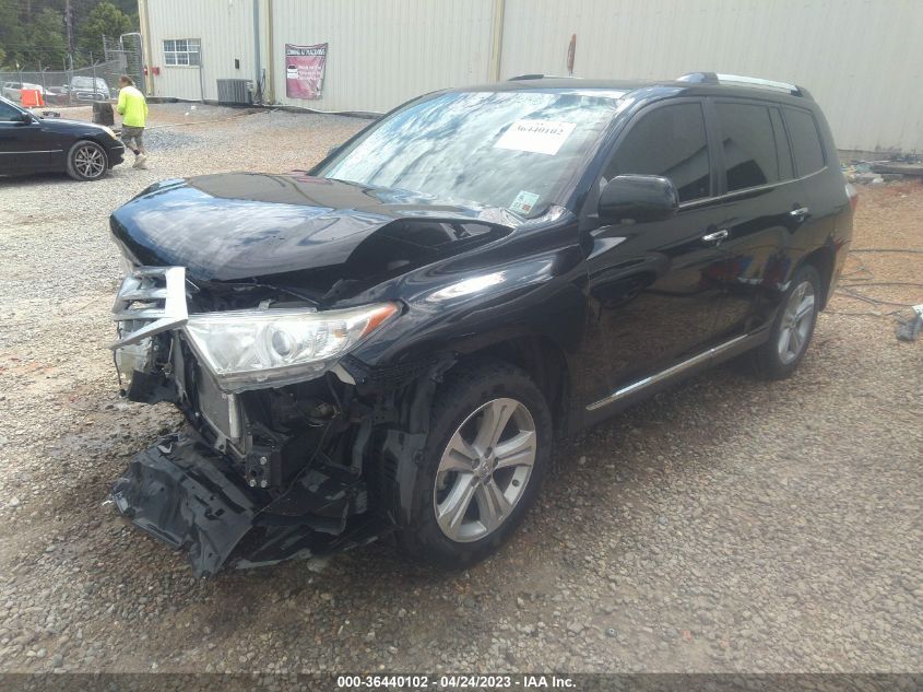 2013 TOYOTA HIGHLANDER LIMITED - 5TDYK3EH3DS136672