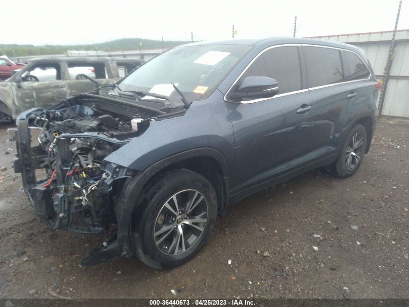 2019 TOYOTA HIGHLANDER LE - 5TDZARFH2KS060979