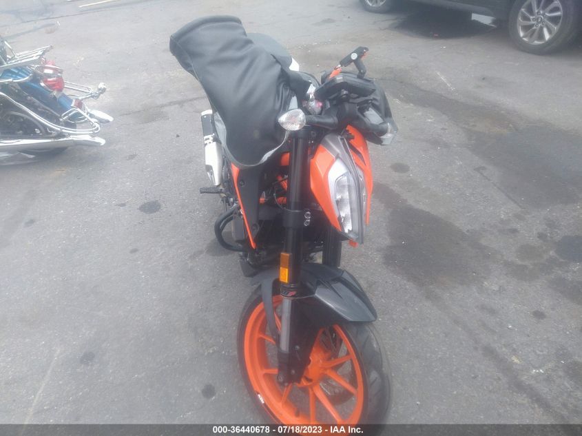 2019 KTM 390 DUKE MD2JPJ403KC221944