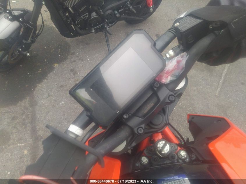 2019 KTM 390 DUKE MD2JPJ403KC221944