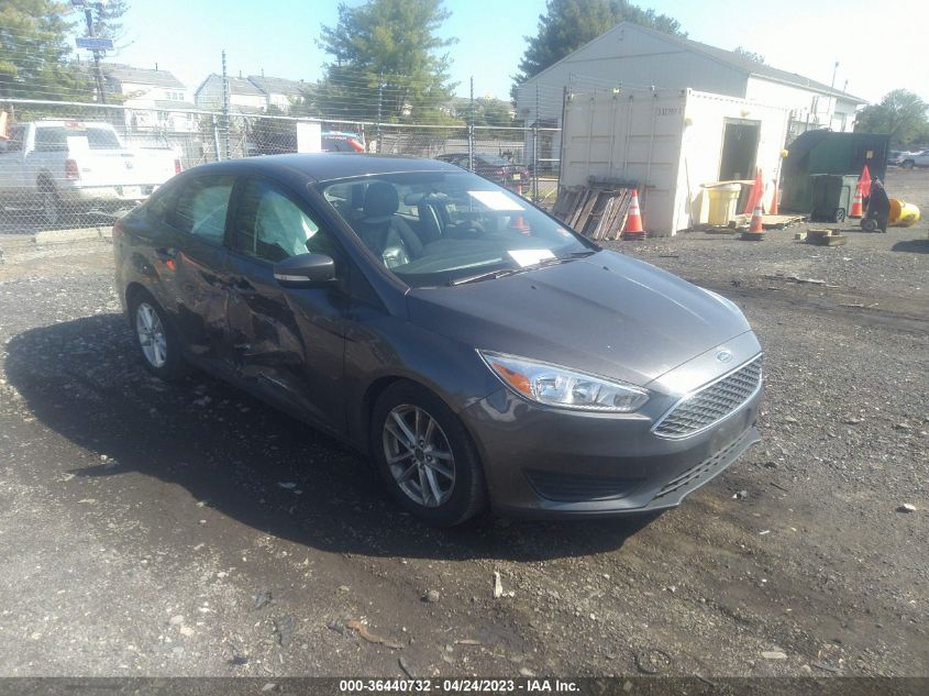 2015 FORD FOCUS SE - 1FADP3F23FL339212