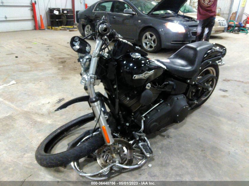 2009 HARLEY-DAVIDSON FXSTB 1HD1JA5109Y044859