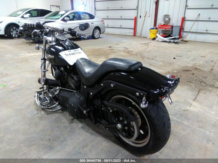2009 HARLEY-DAVIDSON FXSTB 1HD1JA5109Y044859