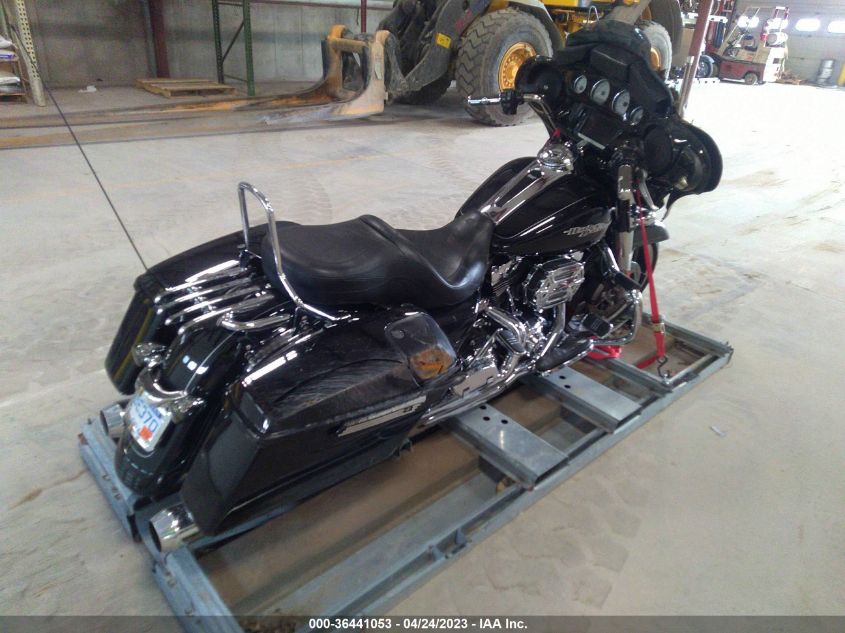 2014 HARLEY-DAVIDSON FLHXS STREET GLIDE SPECIAL - 1HD1KRM14EB675012