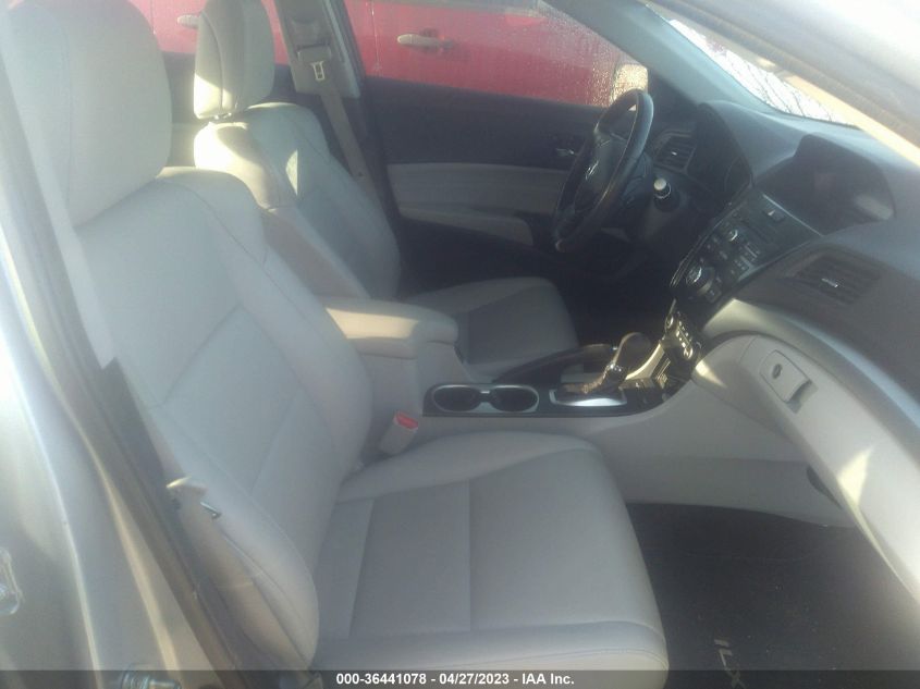 2016 ACURA ILX - 19UDE2F33GA002461