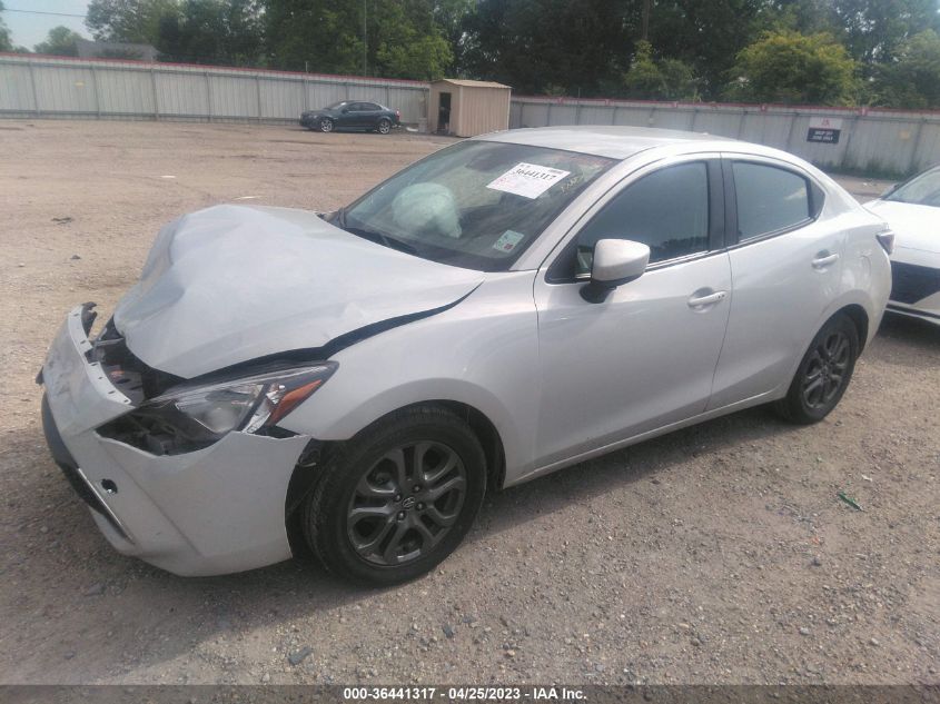 2019 TOYOTA YARIS SEDAN L/LE/XLE 3MYDLBYV1KY516995