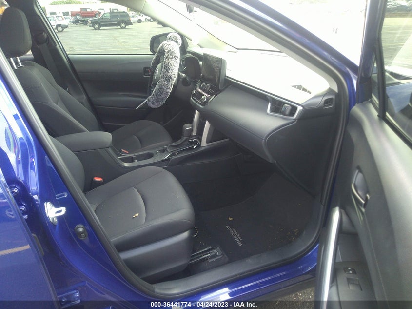 VIN 7MUBAAAG7PV037843 2023 TOYOTA COROLLA CROSS LE