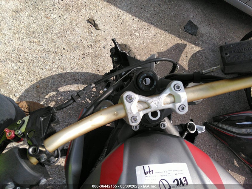 VIN SMTA534D0MTAC8289 2021 TRIUMPH MOTORCYCLE STREET TRIPLE R