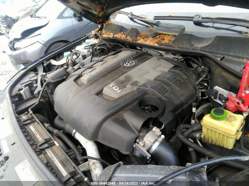 2013 VOLKSWAGEN TOUAREG LUX WVGEP9BP3DD006112
