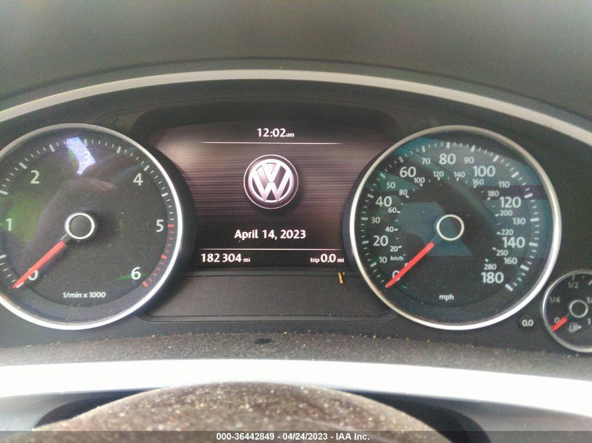 2013 VOLKSWAGEN TOUAREG LUX WVGEP9BP3DD006112