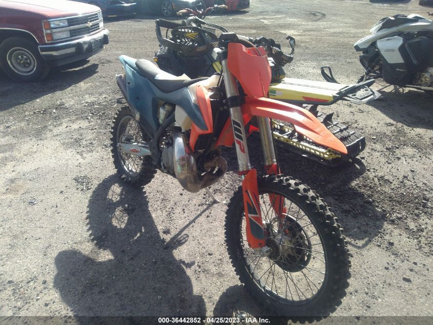 2020 KTM 300 XC TPI - VBKXCM235LM392389