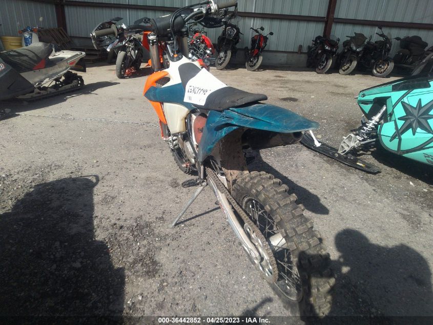 2020 KTM 300 XC TPI - VBKXCM235LM392389