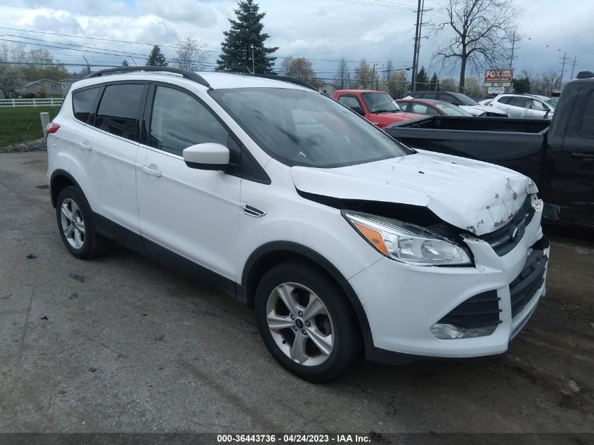 2016 FORD ESCAPE SE - 1FMCU9G97GUC40574