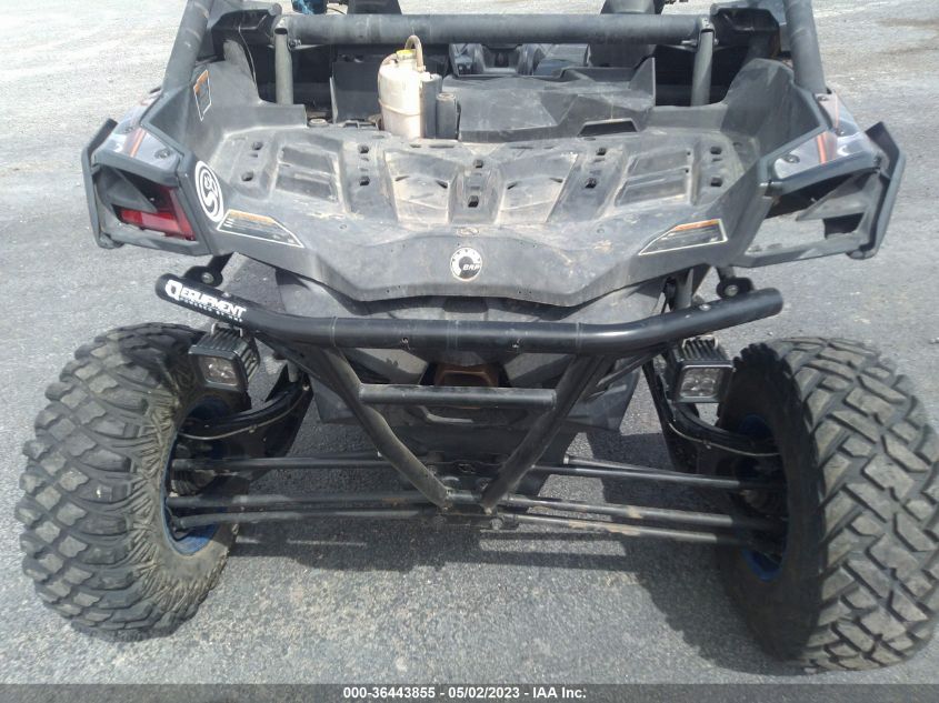 2017 CAN-AM MAVERICK X3 X RS TURBO R - 3JBVXAW25HK002835