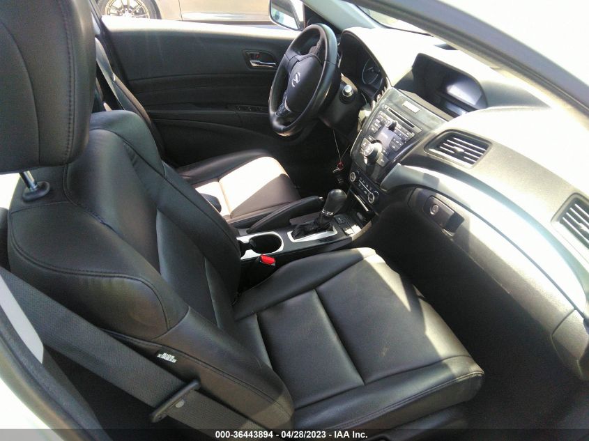 2016 ACURA ILX - 19UDE2F38GA016601