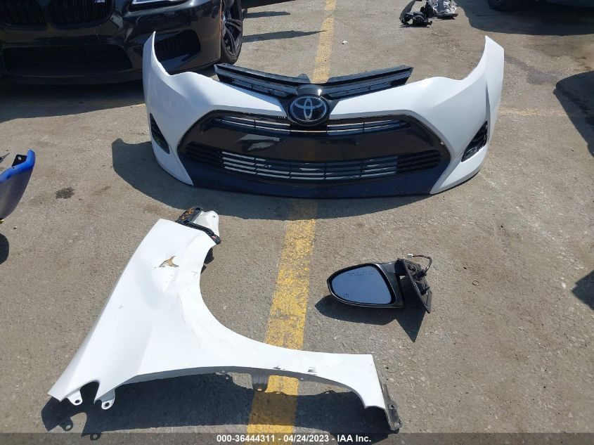 2018 TOYOTA COROLLA LE - 5YFBURHE7JP836736