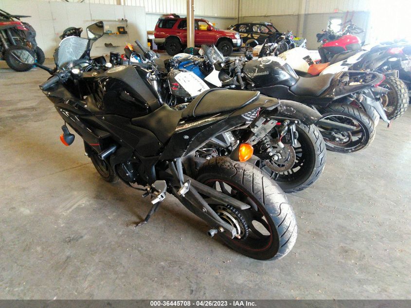 2018 YAMAHA YZFR3 MH3RH06Y1JK018477
