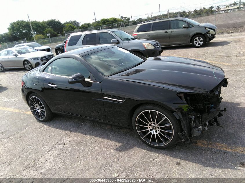 2019 MERCEDES-BENZ SLC SLC 300 - WDDPK3JA3KF157013