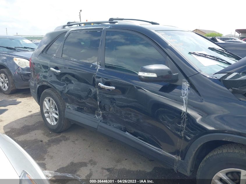 2015 KIA SORENTO LX - 5XYKT4A78FG595590