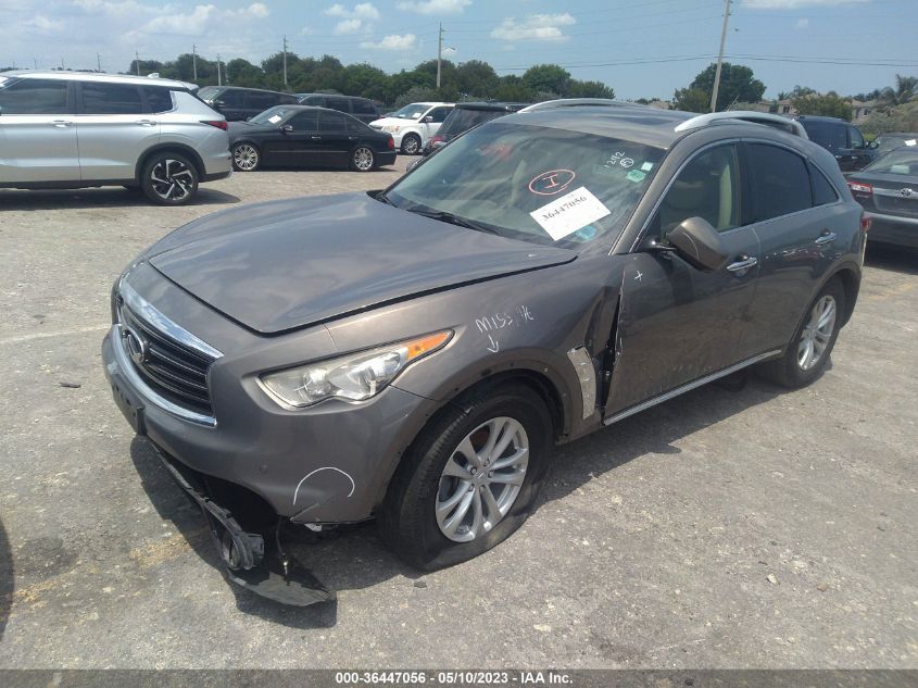 2015 INFINITI QX70 JN8CS1MU8FM381242