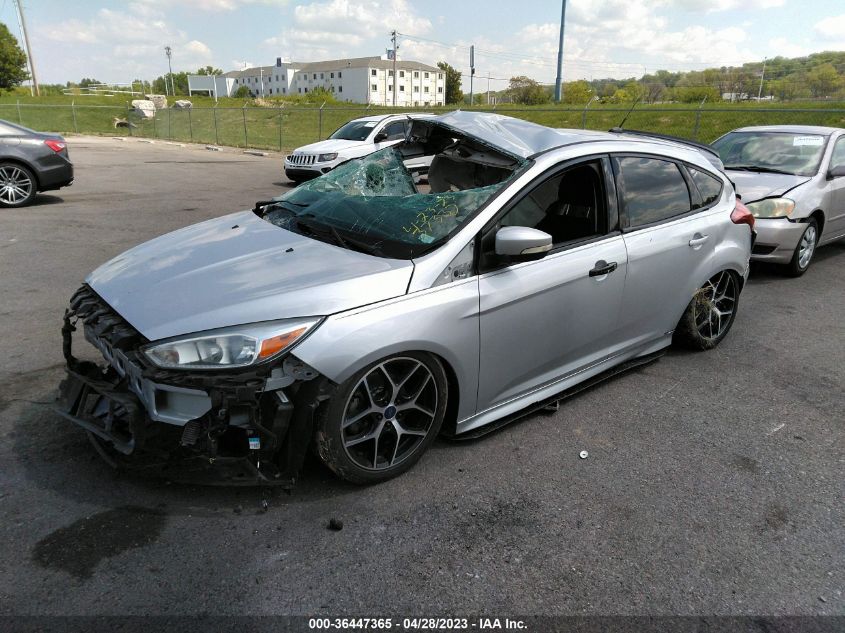 2015 FORD FOCUS SE - 1FADP3K21FL299914