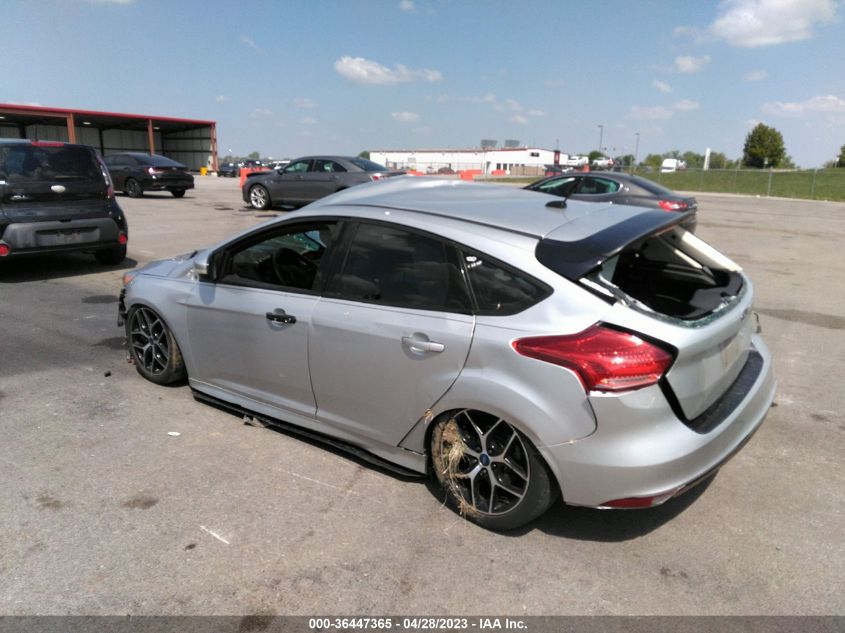 2015 FORD FOCUS SE - 1FADP3K21FL299914