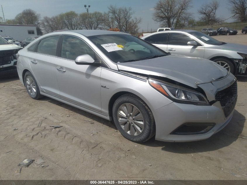 2016 HYUNDAI SONATA HYBRID SE - KMHE24L12GA019970