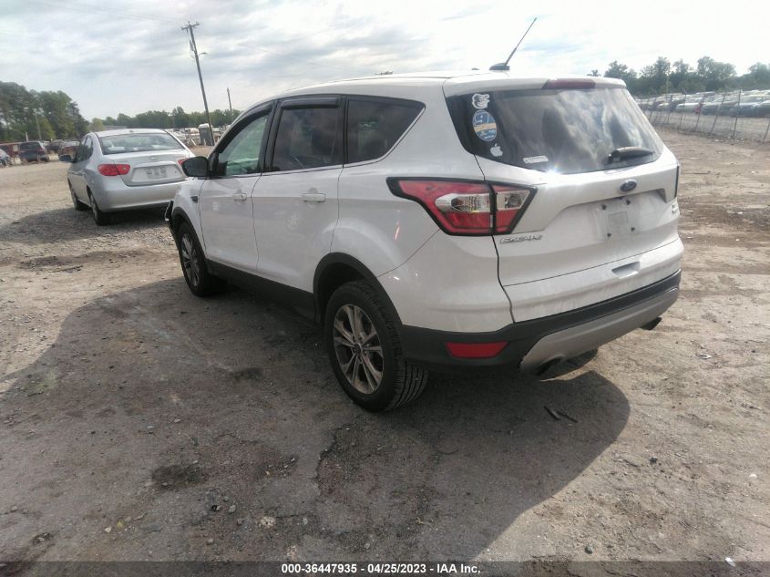 2017 FORD ESCAPE SE - 1FMCU0GD2HUE88930