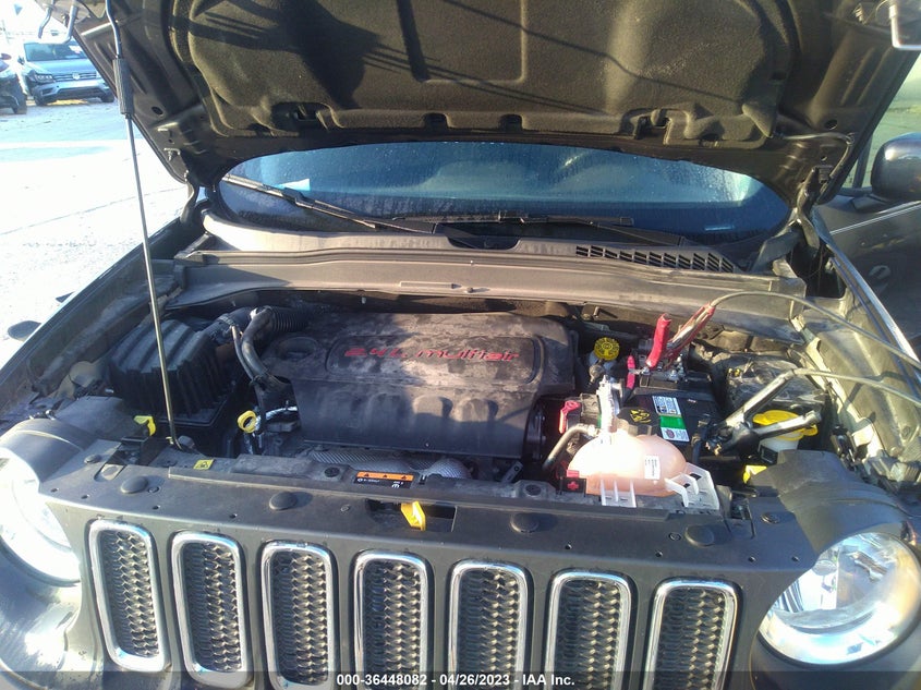VIN ZACCJABB3JPH47828 2018 JEEP RENEGADE LATITUDE