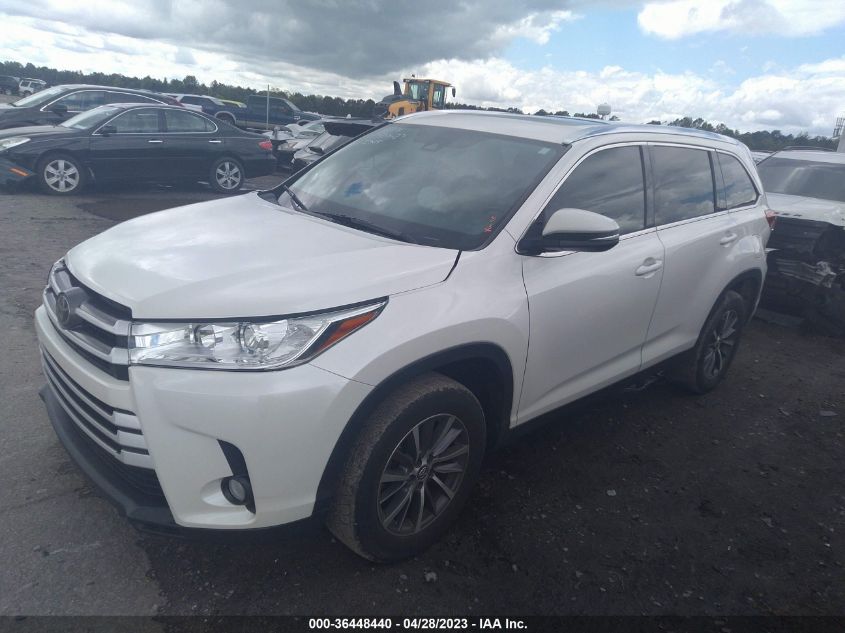 2019 TOYOTA HIGHLANDER XLE - 5TDKZRFH5KS559740