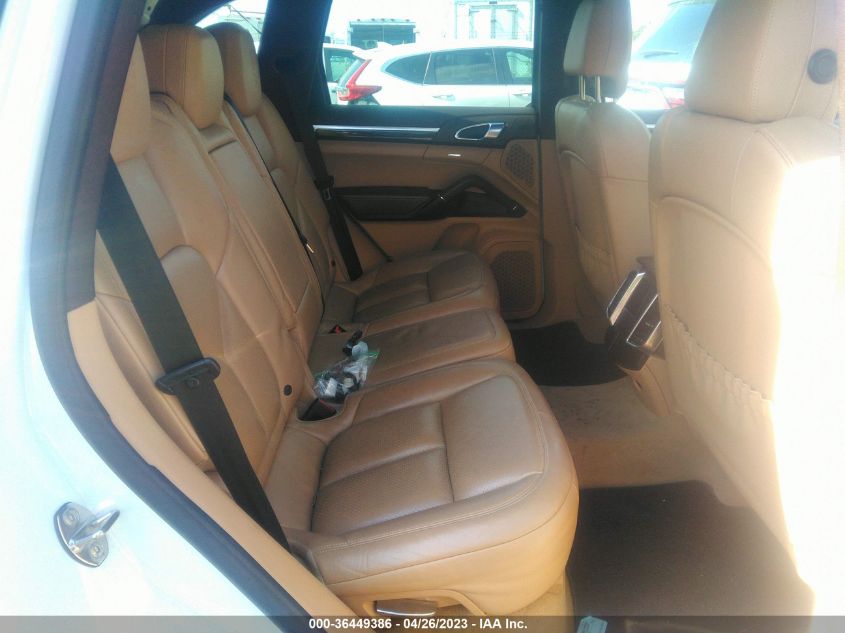 2017 PORSCHE CAYENNE WP1AA2A26HKA87012