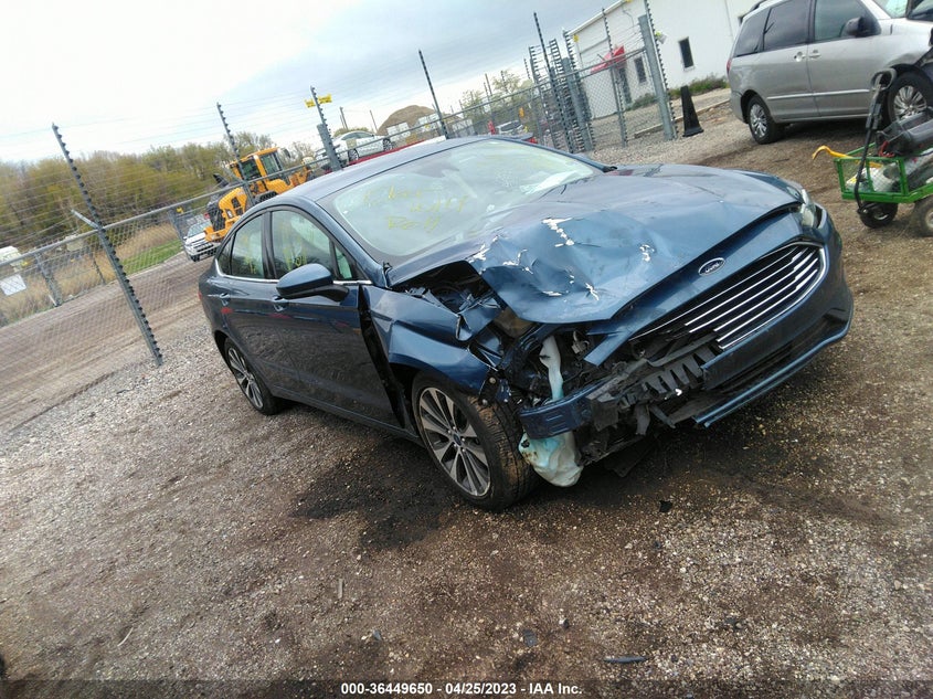 FORD FUSION SE 2019