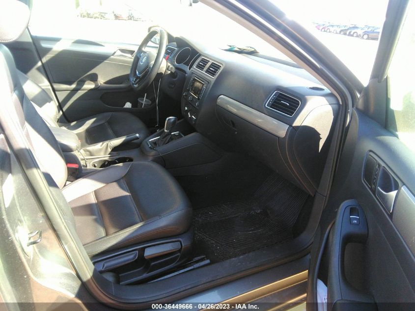 2015 VOLKSWAGEN JETTA SEDAN 1.8T SE - 3VWD17AJ7FM206613