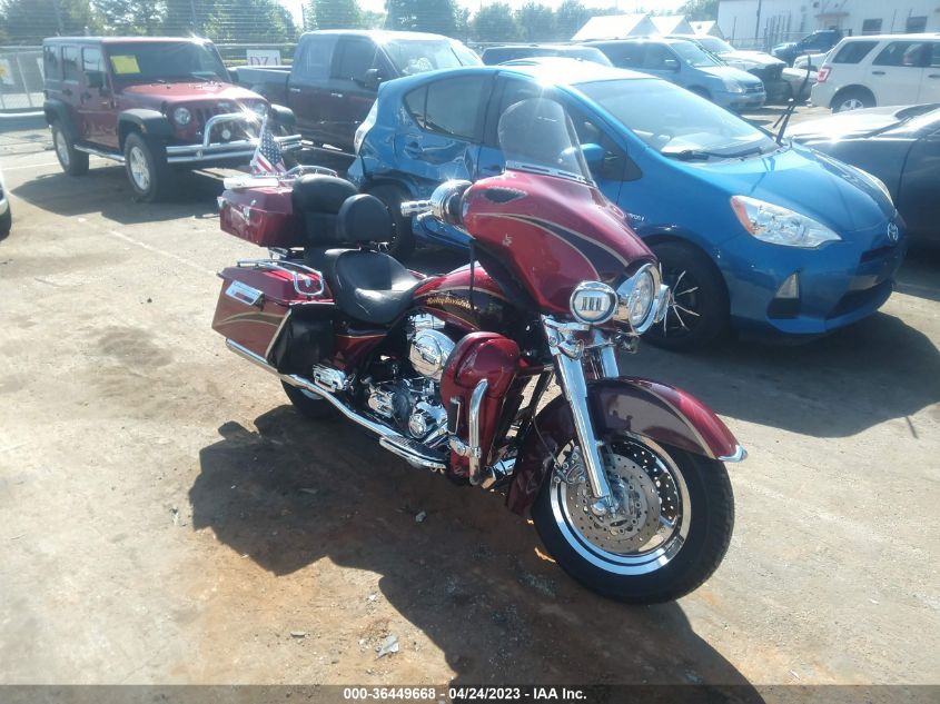 2005 HARLEY-DAVIDSON FLHTCSE2 - 1HD1PKE145Y954755
