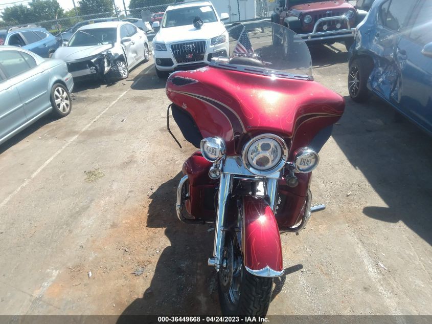 2005 HARLEY-DAVIDSON FLHTCSE2 - 1HD1PKE145Y954755