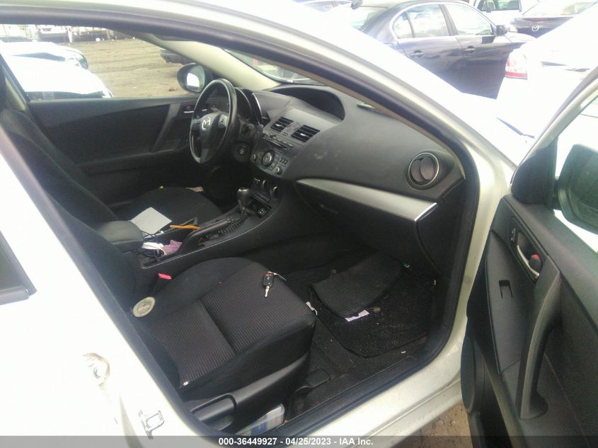 2013 MAZDA MAZDA3 I SPORT - JM1BL1U79D1756116