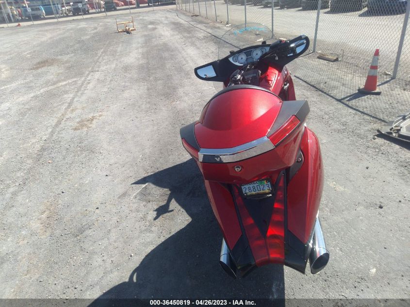2015 VICTORY MOTORCYCLES VISION TOUR 5VPSW36N8F3046499