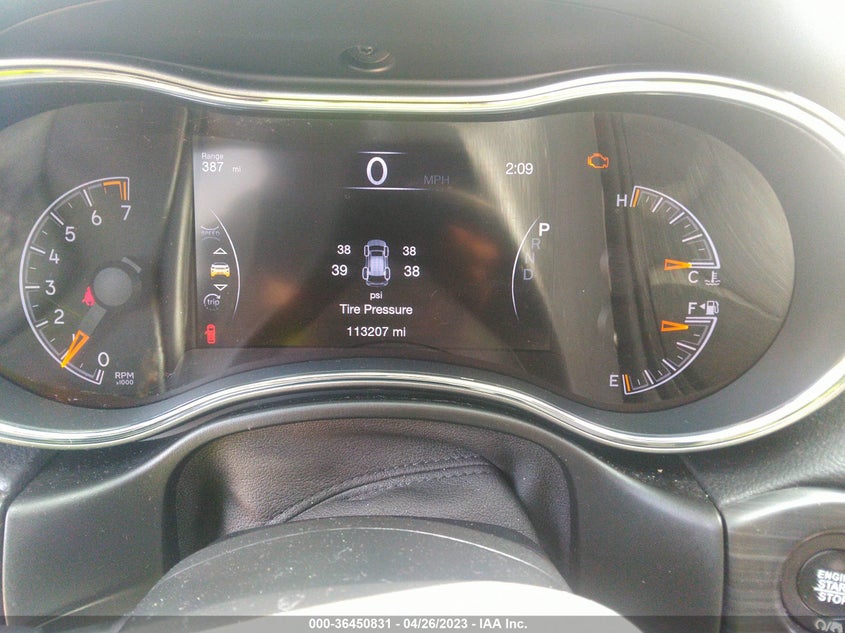 VIN 1C4RJEAG3KC572162 2019 JEEP GRAND CHEROKEE ALTITUDE