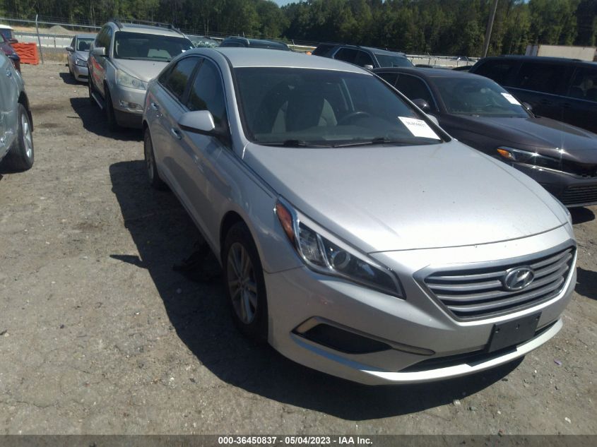 2016 HYUNDAI SONATA 2.4L SE - 5NPE24AF5GH373638