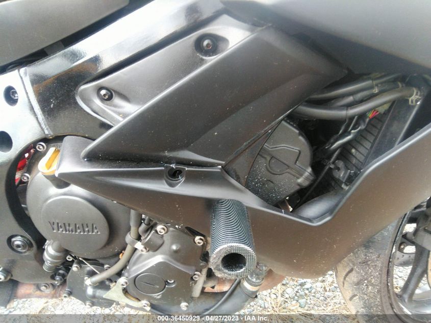 2004 YAMAHA YZFR6 L - JYARJ06E74A019101