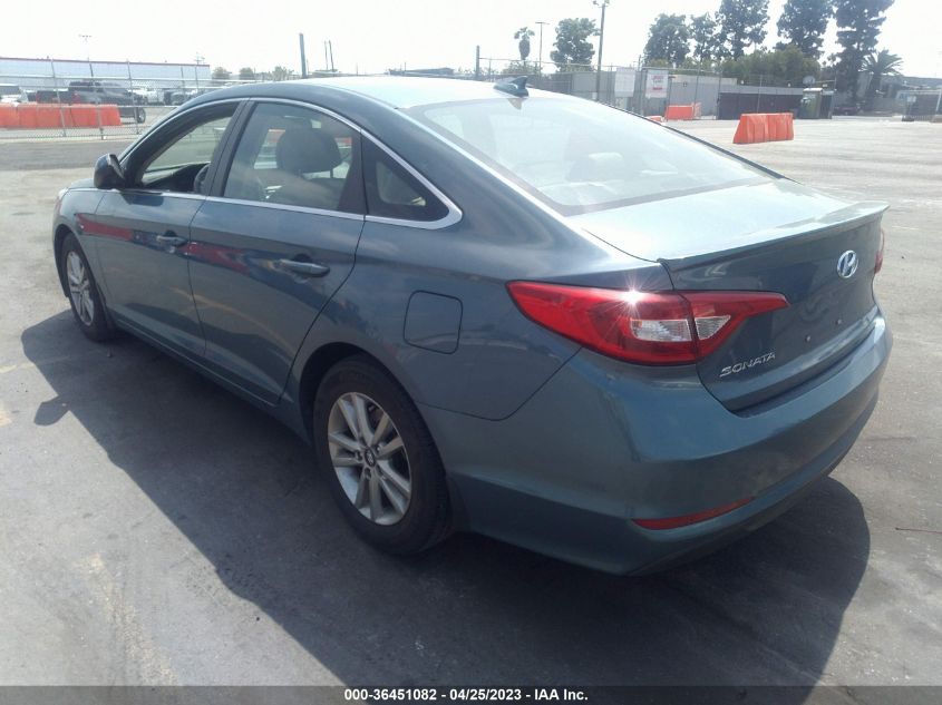 2015 HYUNDAI SONATA 2.4L SE - 5NPE24AF1FH106611