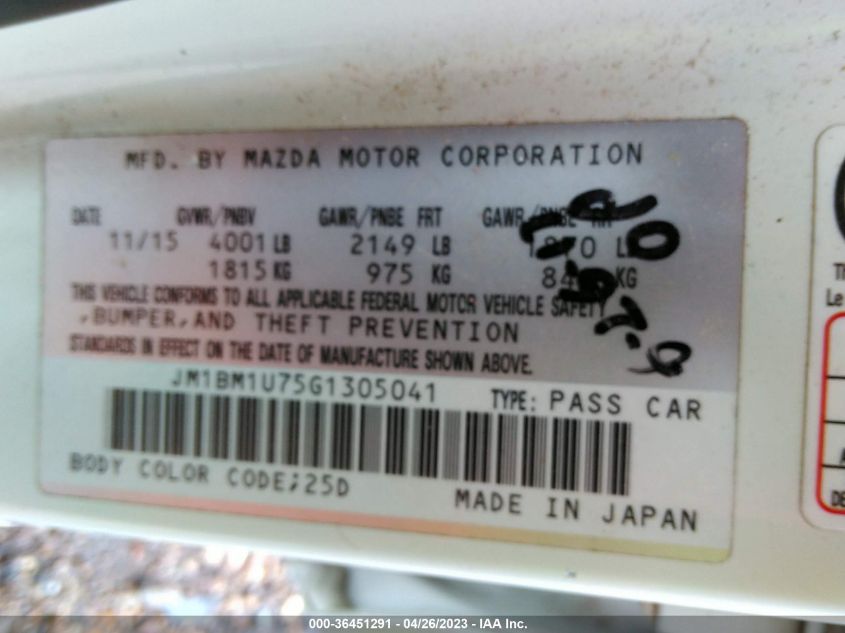 2016 MAZDA MAZDA3 I SPORT - JM1BM1U75G1305041