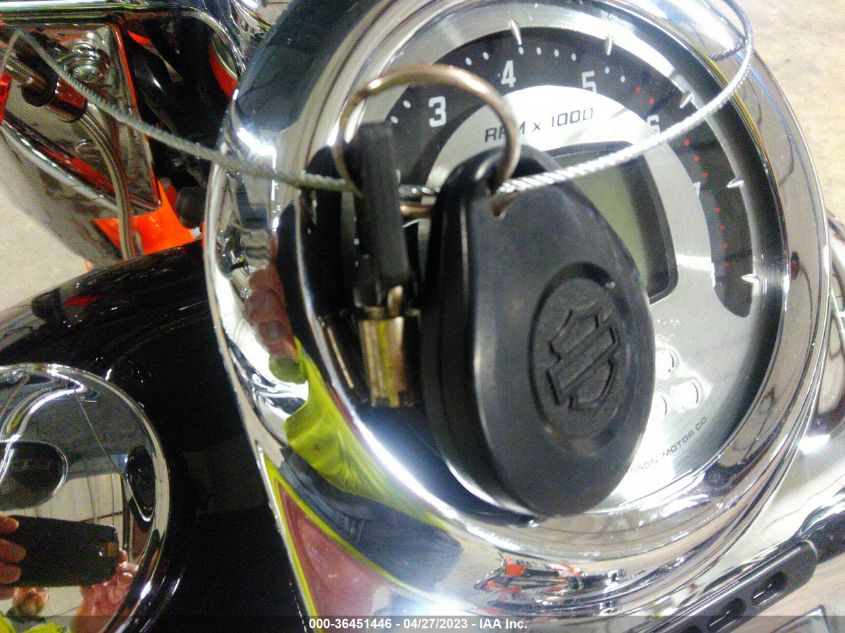 2010 HARLEY-DAVIDSON FLSTSE - 1HD1PY919AB950775