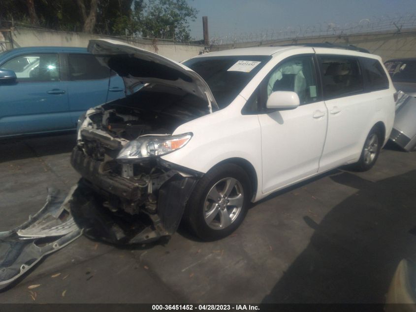 2017 TOYOTA SIENNA LE - 5TDKZ3DC4HS794174
