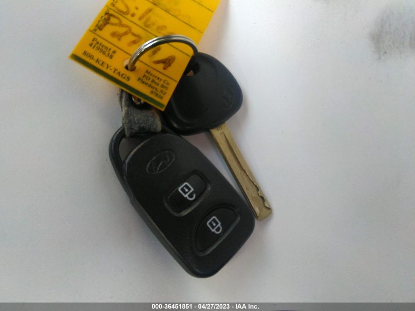 2014 HYUNDAI TUCSON SE - KM8JUCAG4EU880864
