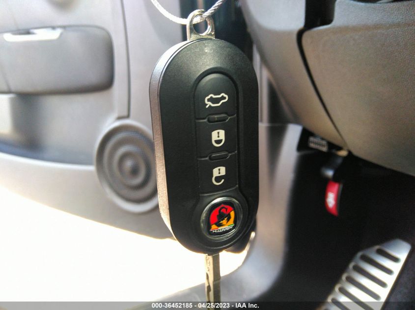 2017 FIAT 500 ABARTH 3C3CFFFH2HT515421