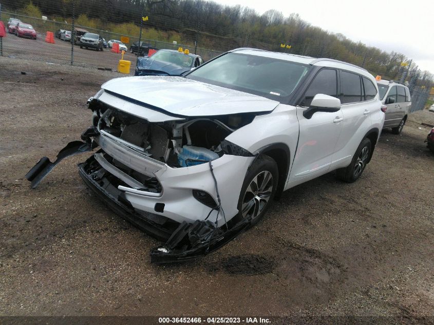 2022 TOYOTA HIGHLANDER XLE - 5TDHZRBH4NS166784