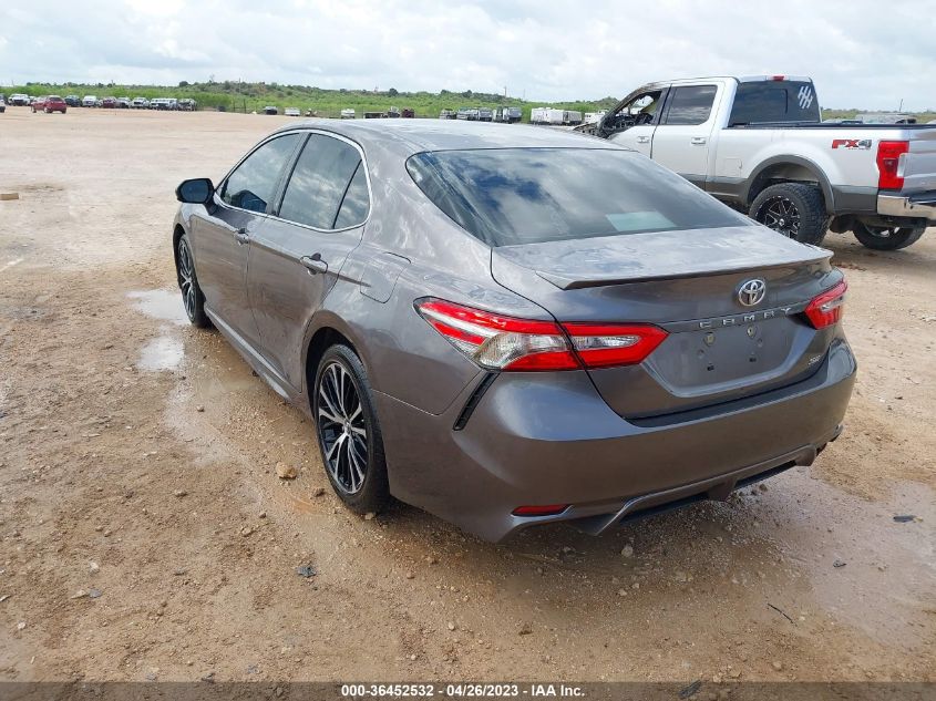 2018 TOYOTA CAMRY SE - 4T1B11HK2JU121670