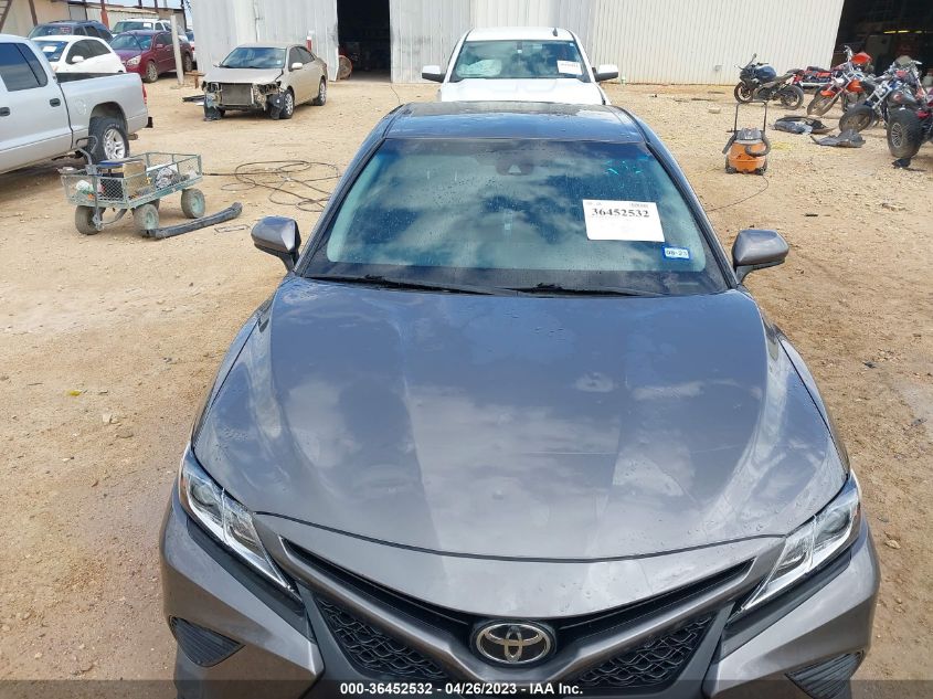 2018 TOYOTA CAMRY SE - 4T1B11HK2JU121670