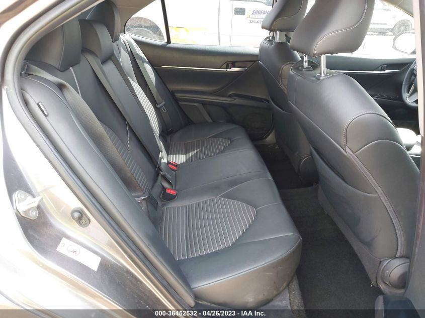 2018 TOYOTA CAMRY SE - 4T1B11HK2JU121670